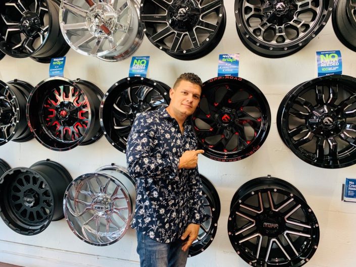 ovidios tires